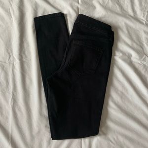 Old Navy Women’s Pop Icon Black Skinny Jeans